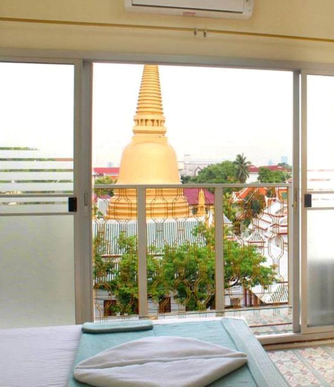 Baan Bovorn Hostel Bangkok Buitenkant foto
