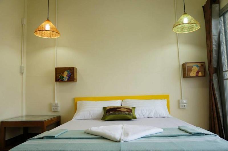 Baan Bovorn Hostel Bangkok Buitenkant foto