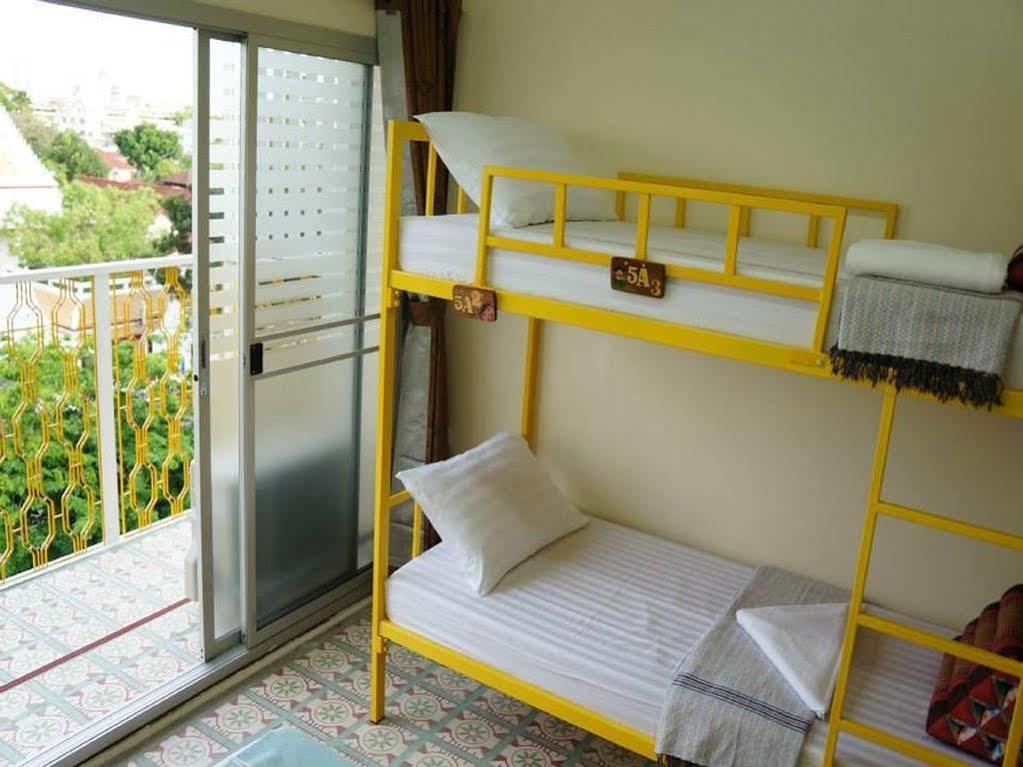 Baan Bovorn Hostel Bangkok Buitenkant foto
