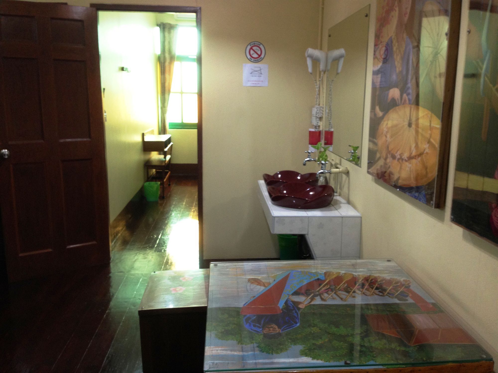 Baan Bovorn Hostel Bangkok Buitenkant foto