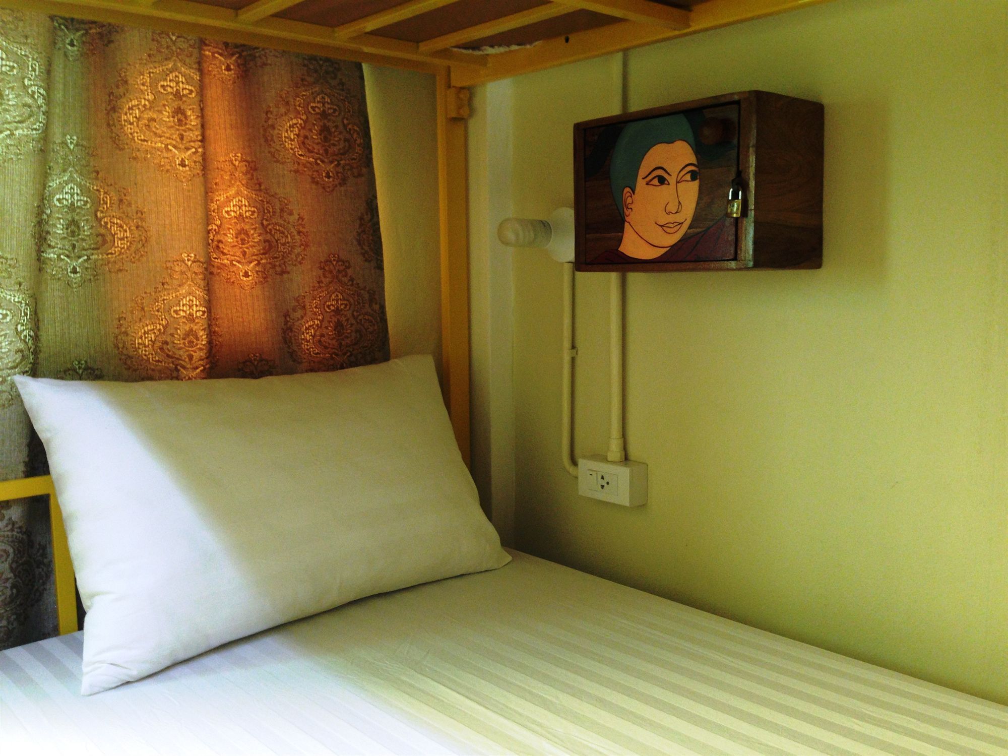 Baan Bovorn Hostel Bangkok Buitenkant foto